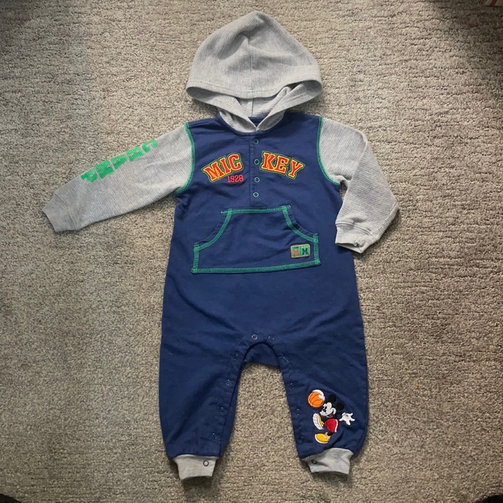 🥰 2/$20 Mickey Jumper Suit